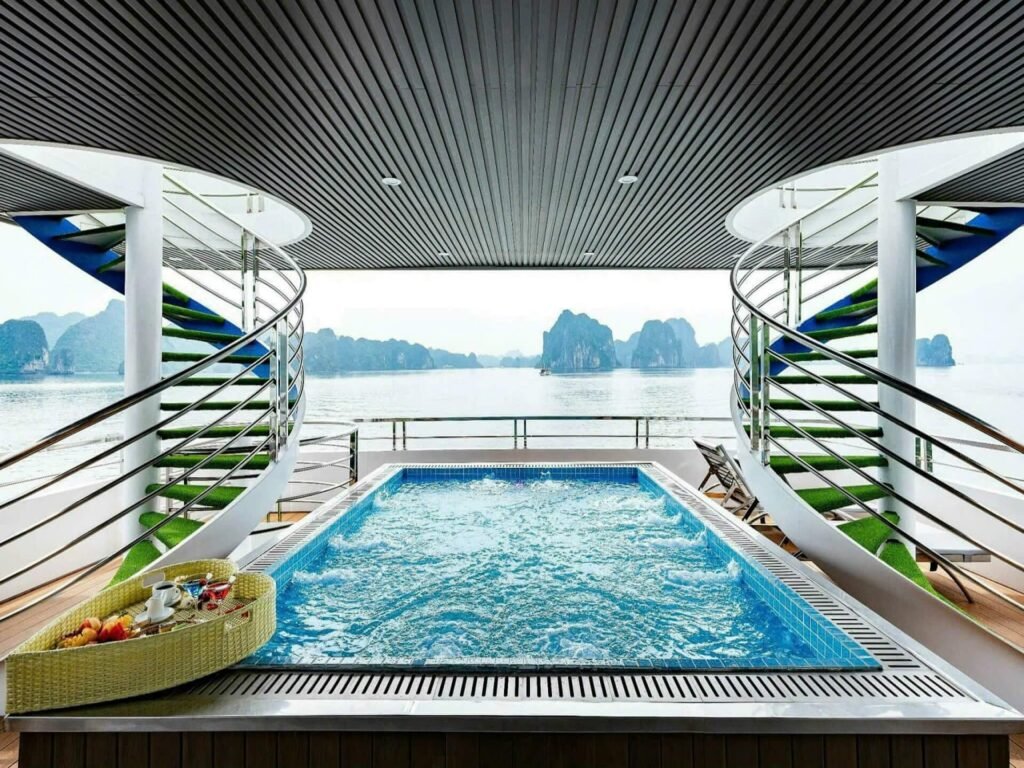 hercules premium cruise jacuzzi